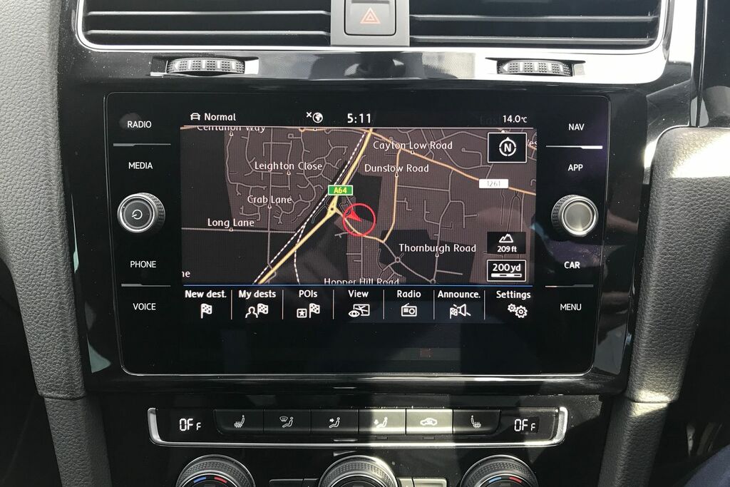 Volkswagen Golf Life Tsi Black #18