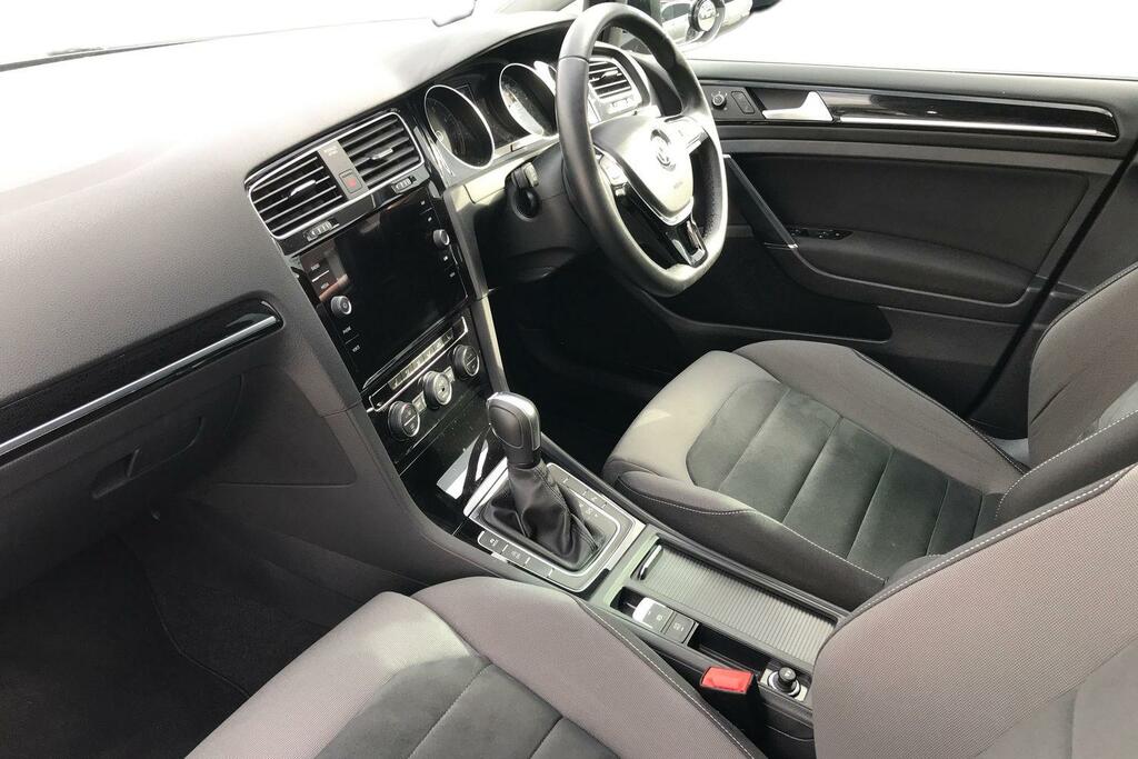 Volkswagen Golf Life Tsi Black #13