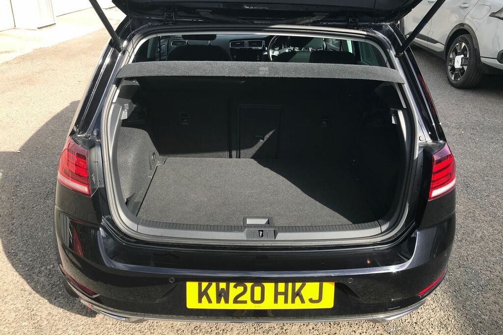 Volkswagen Golf Life Tsi Black #24