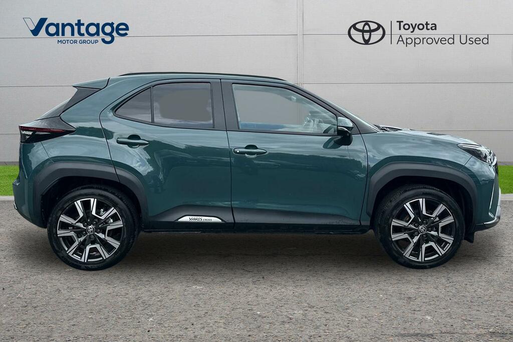 Toyota Yaris Cross 1.5 Hybrid 130 Design Cvt Safety Pack Green #23