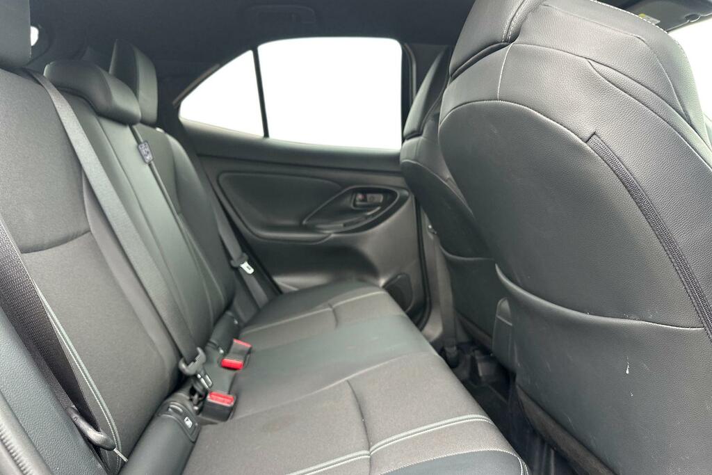 Toyota Yaris Cross 1.5 Hybrid 130 Design Cvt Safety Pack Green #8