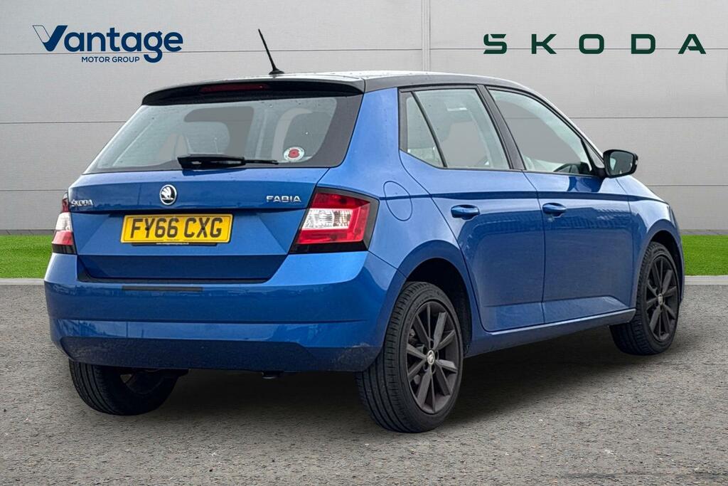 Skoda Fabia 1.2 Tsi Colour Edition Blue #3