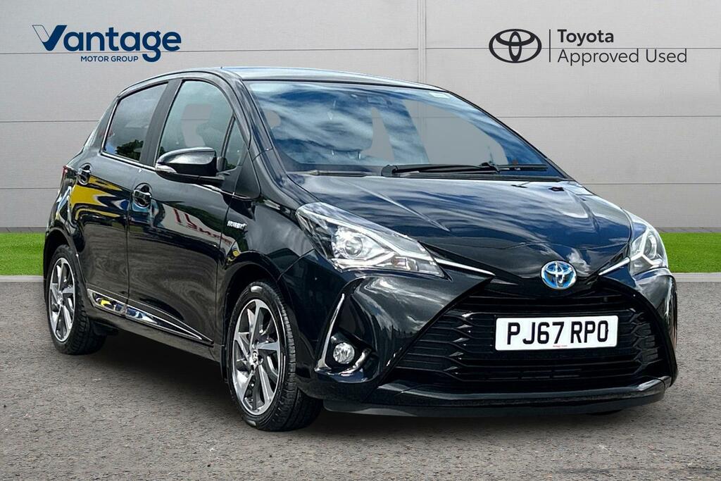 Toyota Yaris 1.5 Vvt-h Excel E-cvt Euro 6 Ss 15In Alloy Black