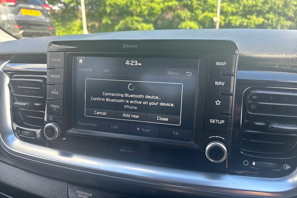 Kia Stonic Suv 1.0 T-gdi First Edition Isg Grey #28