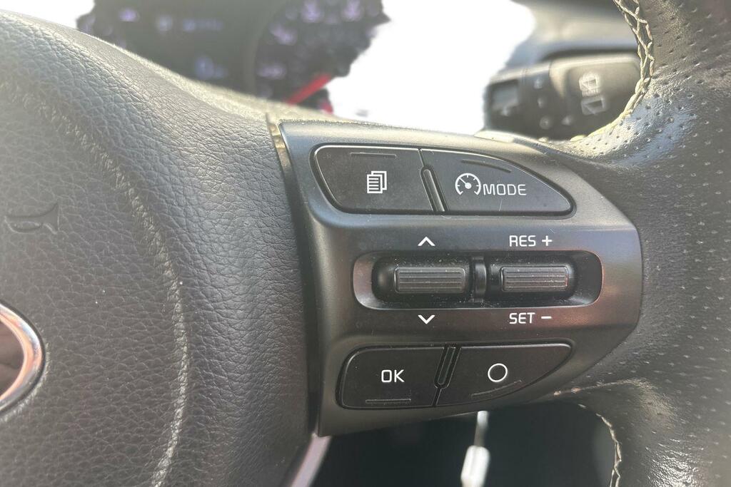 Kia Stonic Suv 1.0 T-gdi First Edition Isg Grey #22