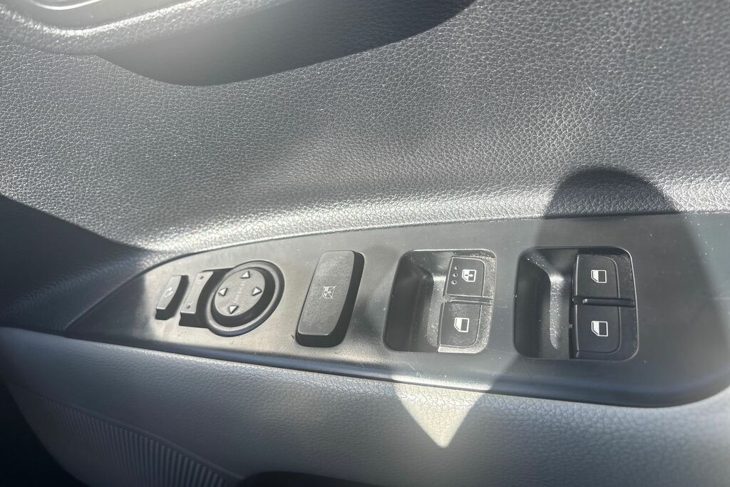 Kia Stonic Suv 1.0 T-gdi First Edition Isg Grey #16