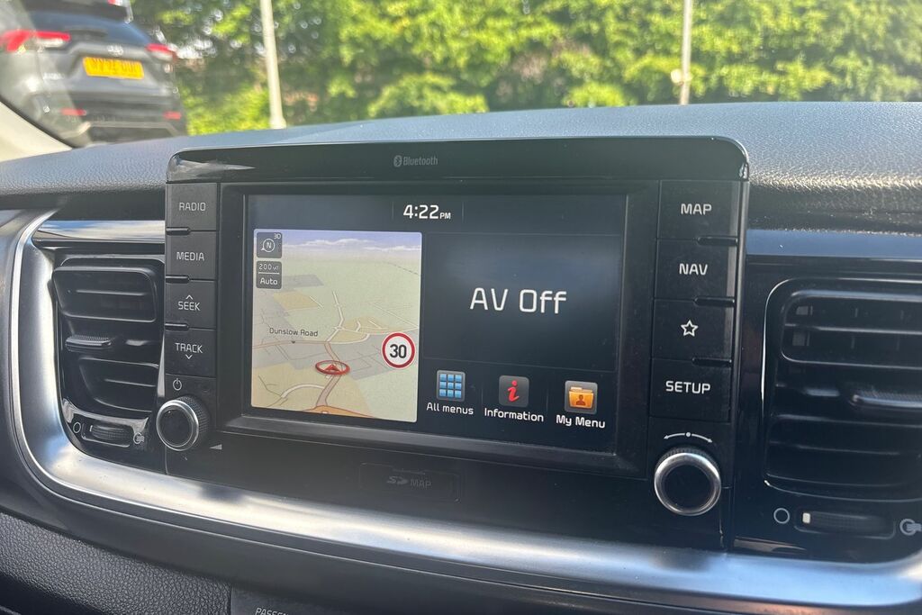 Kia Stonic Suv 1.0 T-gdi First Edition Isg Grey #17