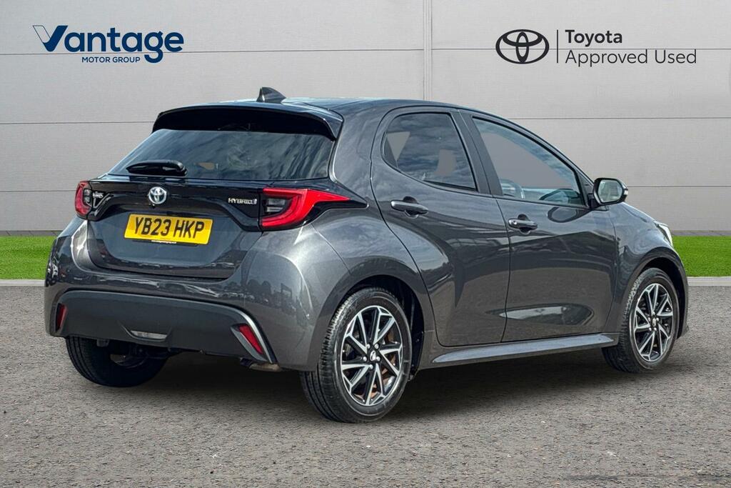 Toyota Yaris 1.5 Vvt-h Design E-cvt Euro 6 Ss YB23HKP Grey #2