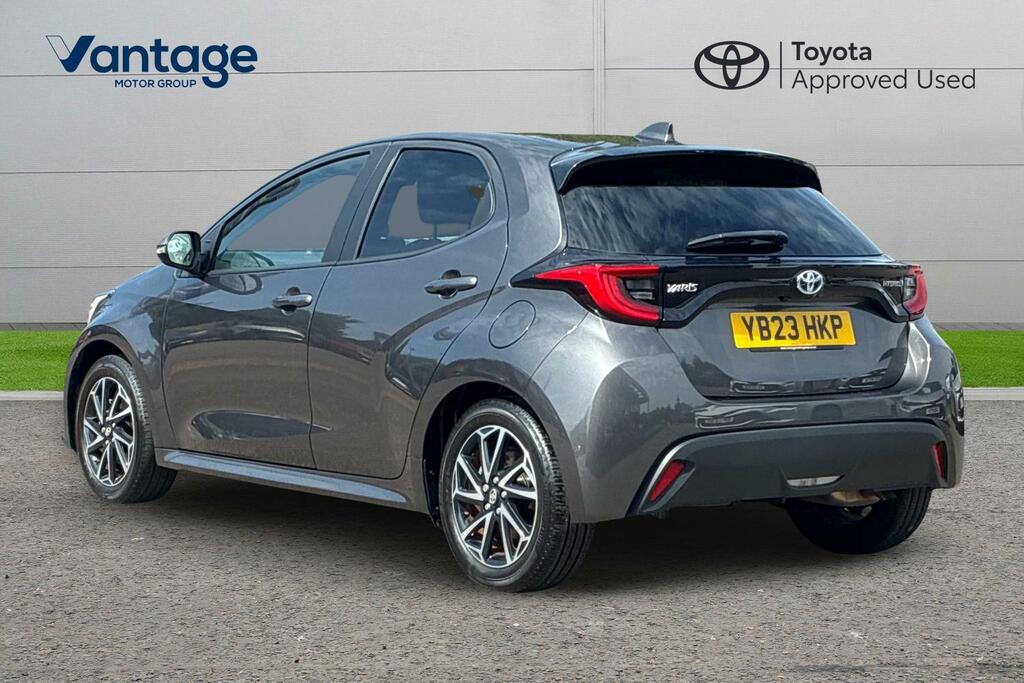 Toyota Yaris 1.5 Vvt-h Design E-cvt Euro 6 Ss YB23HKP Grey #4