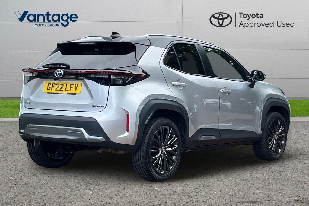 Toyota Yaris Cross 1.5 Vvt-h Dynamic Suv Hybrid E-cvt Euro GF22LFV Silver #2