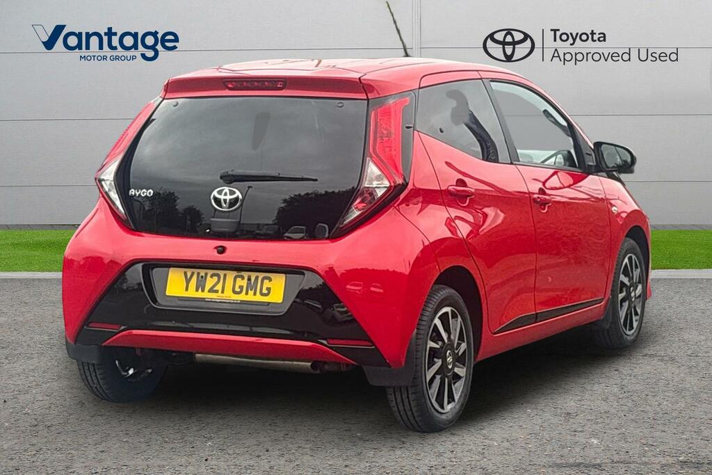Toyota Aygo 1.0 Vvt-i X-trend Euro 6 Ss YW21GMG Red #2
