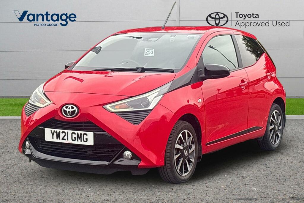 Toyota Aygo 1.0 Vvt-i X-trend Euro 6 Ss YW21GMG Red #3