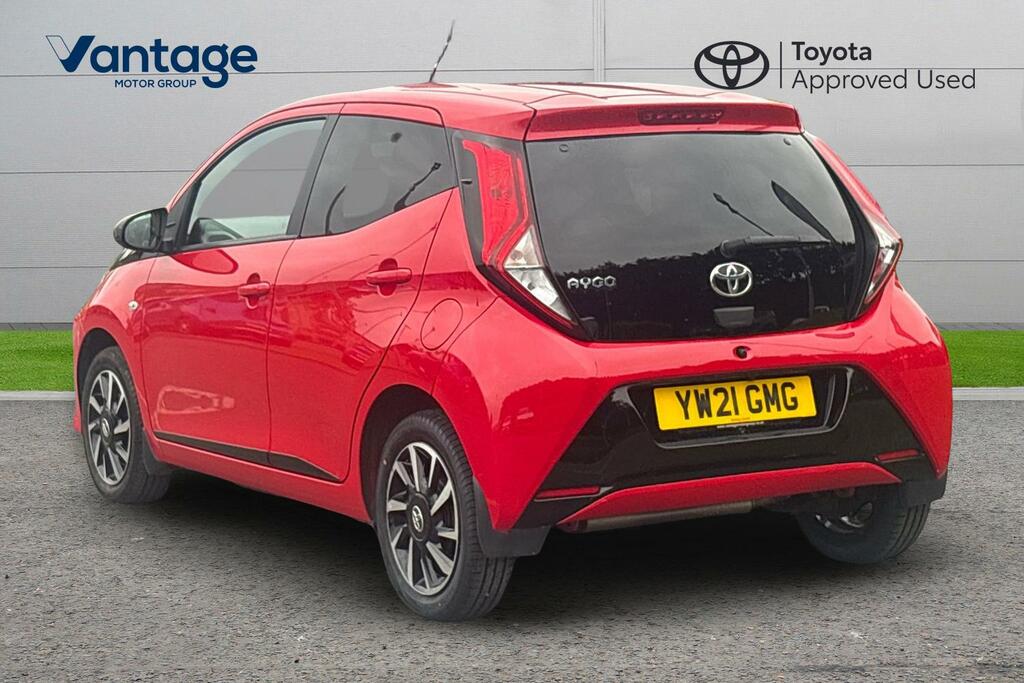 Toyota Aygo 1.0 Vvt-i X-trend Euro 6 Ss YW21GMG Red #4