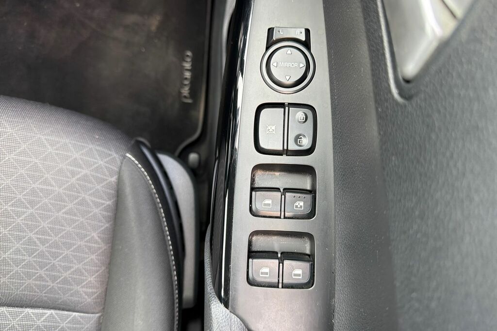 Kia Picanto 2 Blue #16