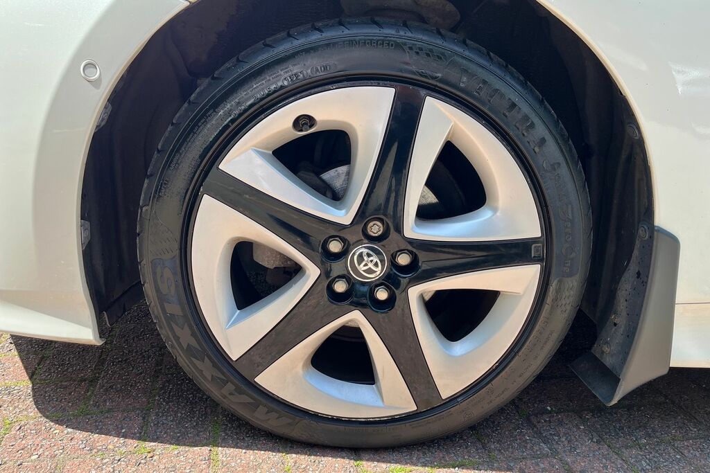 Toyota Prius 1.8 Vvt-i Excel 97 Bhp Red #25