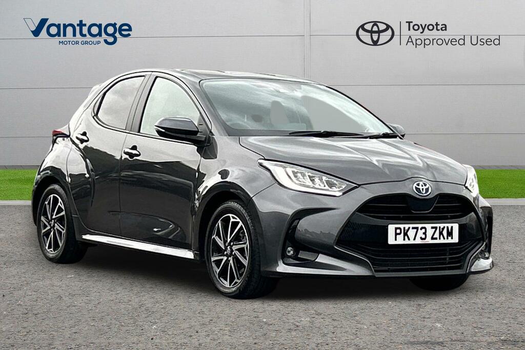 Toyota Yaris 1.5 Vvt-h Design E-cvt Euro 6 Ss Grey