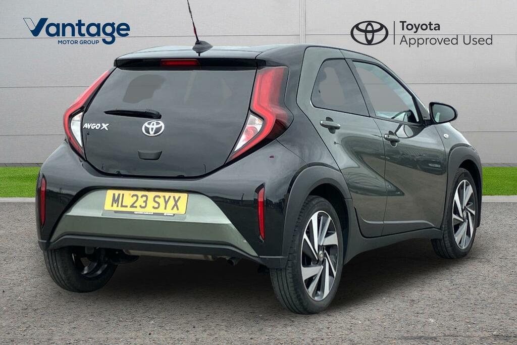 Toyota Aygo X 1.0 Vvt-i Edge X-shift Euro 6 Ss ML23SYX Green #2