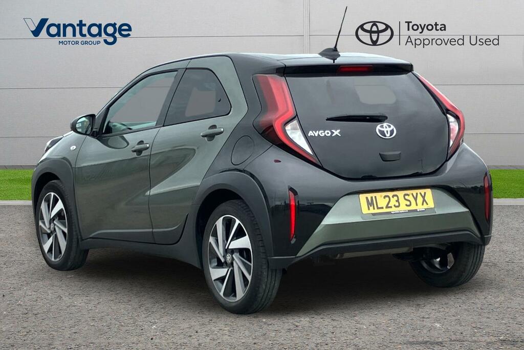 Toyota Aygo X 1.0 Vvt-i Edge X-shift Euro 6 Ss ML23SYX Green #4