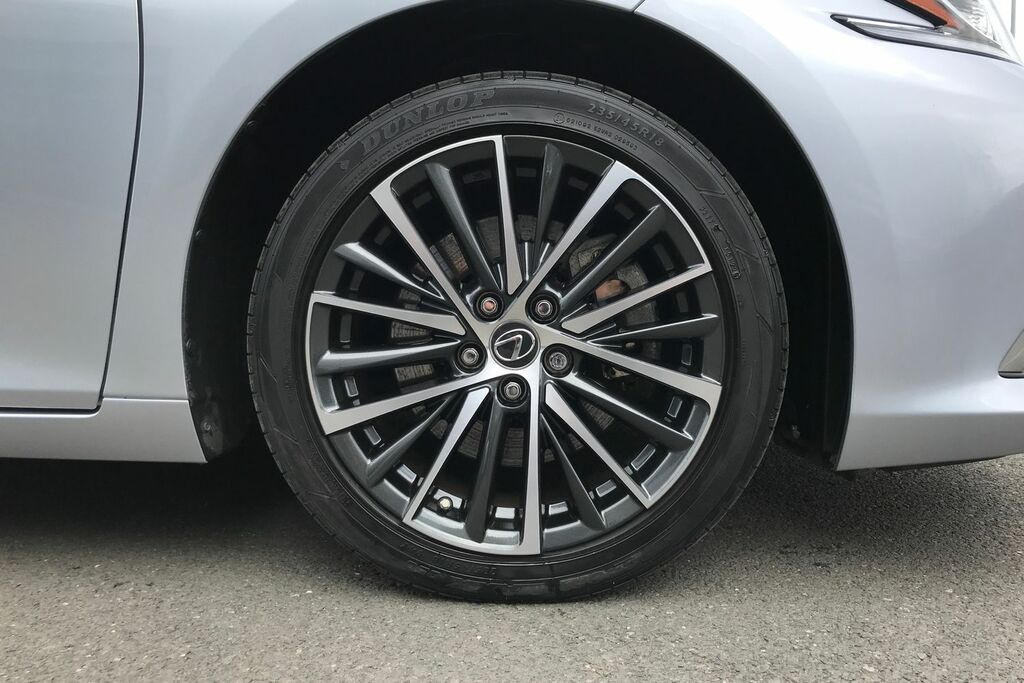Lexus ES 300H 2.5 Takumi Cvt Silver #24