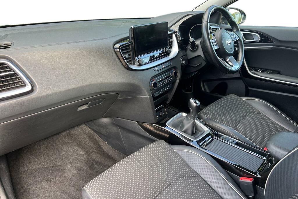 Kia Xceed 1.0 T Gdi 3 Suv Red #13