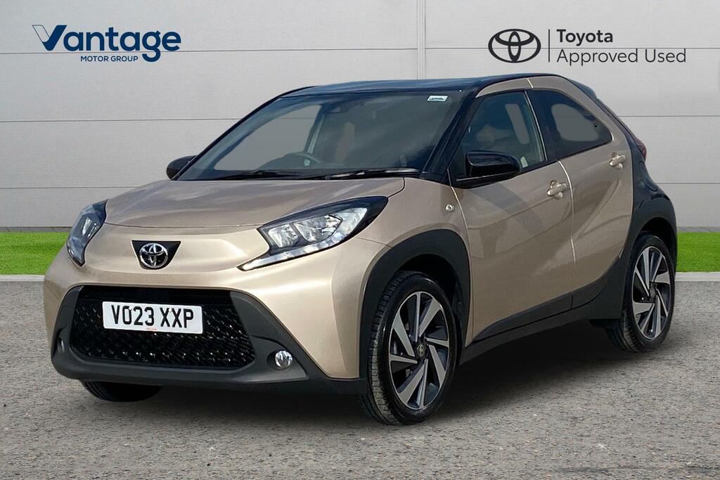Toyota Aygo X 1.0 Vvt-i Edge Euro 6 Ss Beige #3