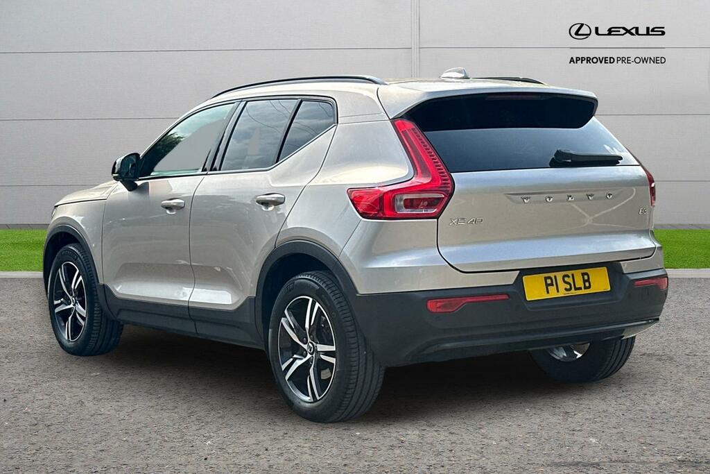 Volvo XC40 2.0 B3 Mhev Plus Dark Suv Hybrid Dct Au  #2