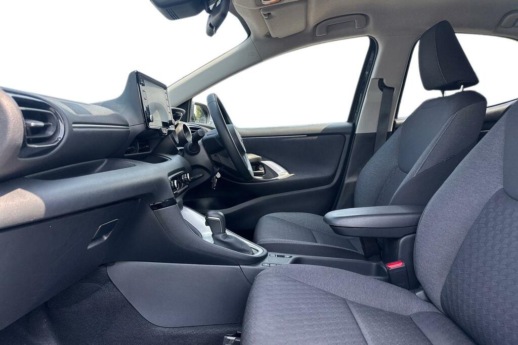 Toyota Yaris 1.5 Vvt-h Design E-cvt Euro 6 Ss KP23VPE Black #5