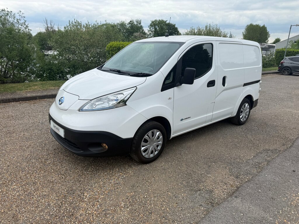 Nissan e-NV200 40Kwh Visia Panel Van Swb 109 P White