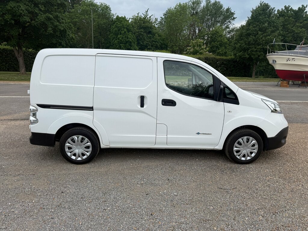 Nissan e-NV200 40Kwh Visia Panel Van Swb 109 P White #4