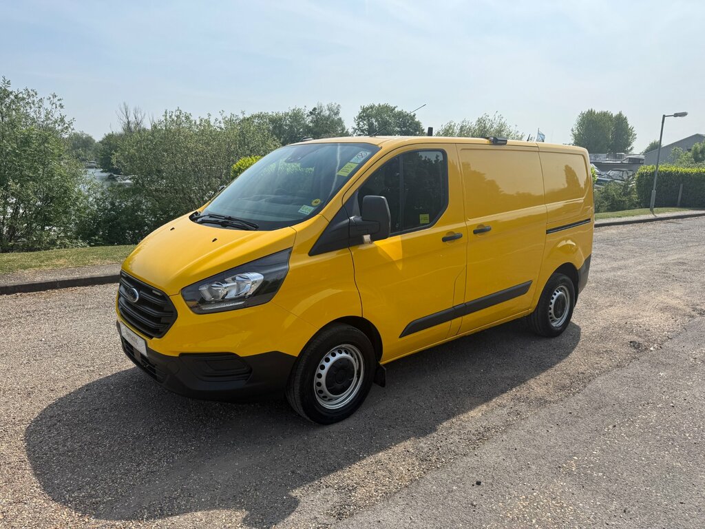Ford Transit Custom 2.0 340 Ecoblue Leader Panel Van Yellow