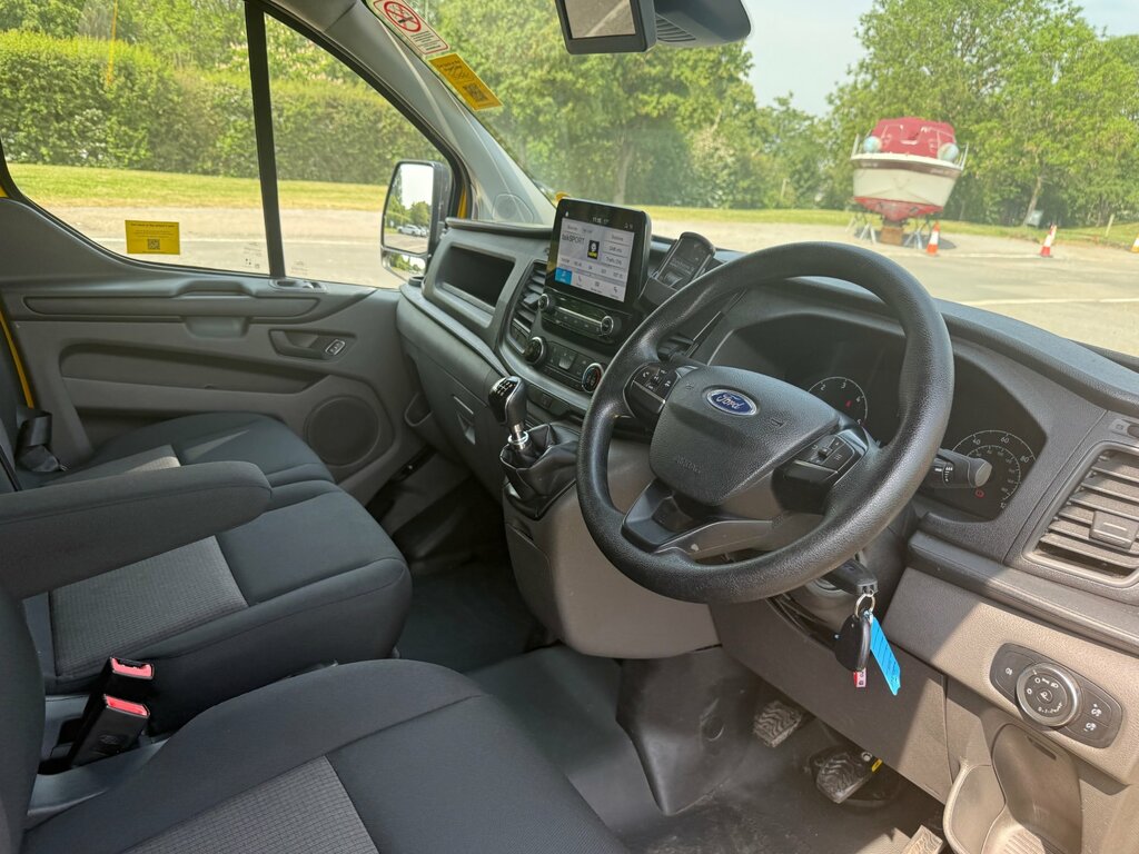 Ford Transit Custom 2.0 340 Ecoblue Leader Panel Van LB22HZP Yellow #2