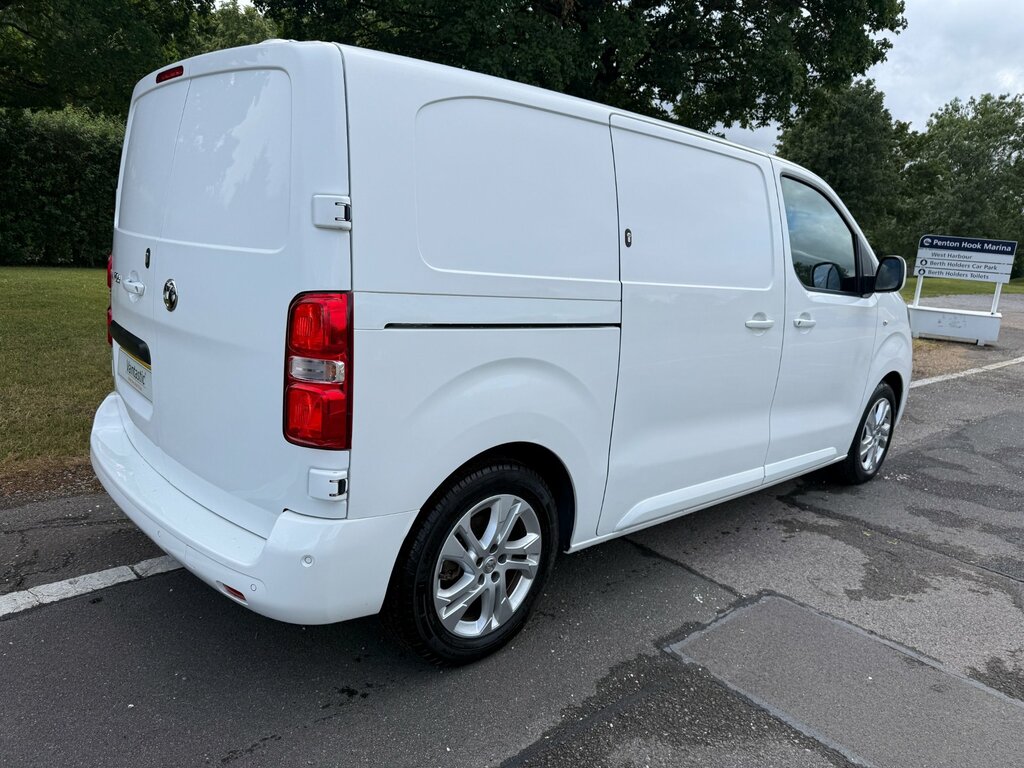 Vauxhall Vivaro 3100 75Kwh Elite Panel Van L1 H1 White #6
