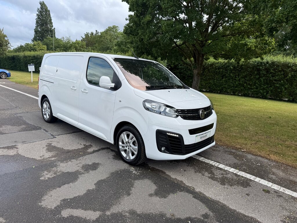Vauxhall Vivaro 3100 75Kwh Elite Panel Van L1 H1 White