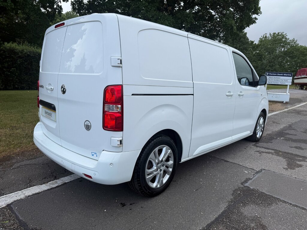 Vauxhall Vivaro 3100 75Kwh Elite Panel Van L1 H1 White #3