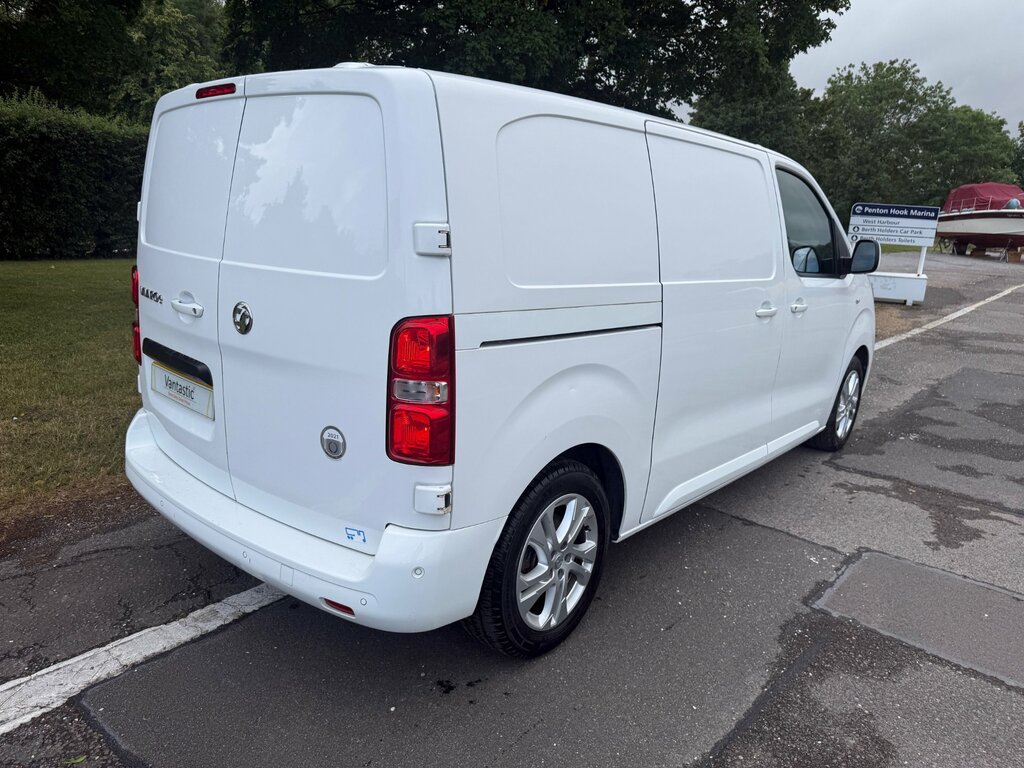 Vauxhall Vivaro 3100 75Kwh Elite Panel Van L1 H1 White #6