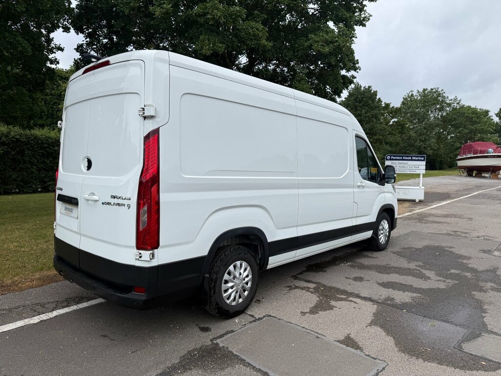 Maxus eDeliver 9 88.5Kwh Panel Van Fwd L3 H3 204 White #4