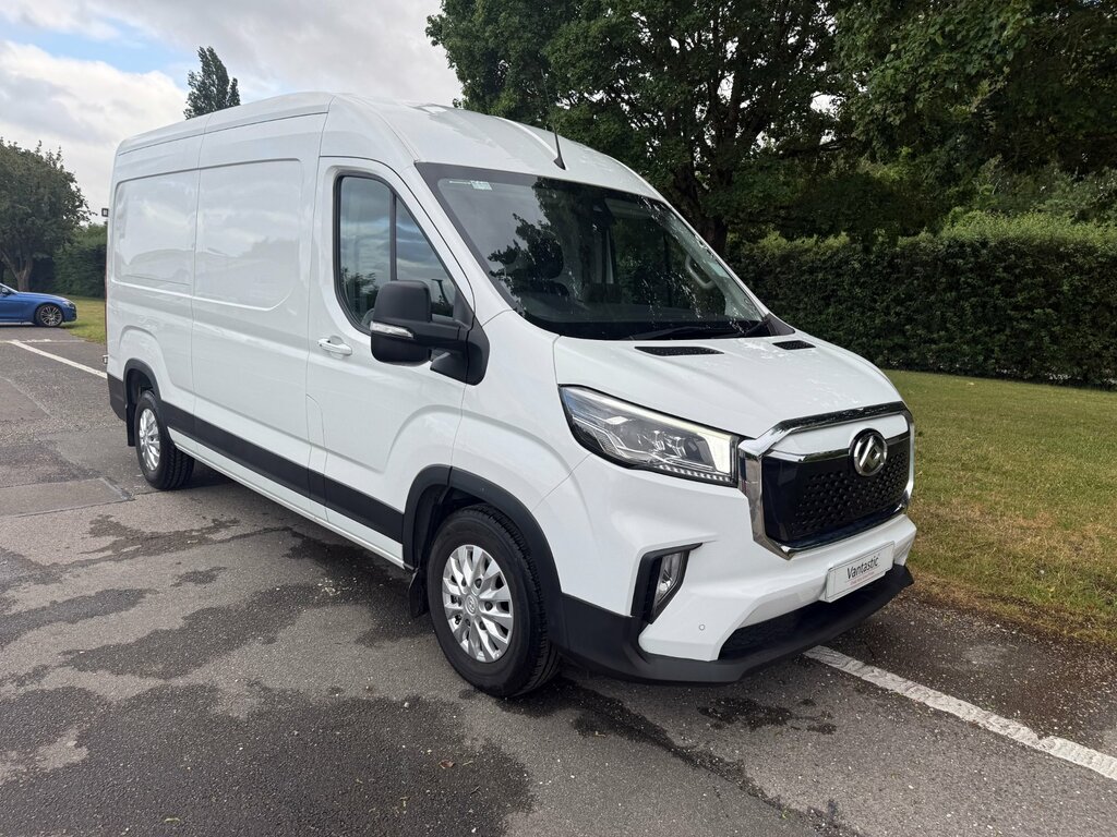 Maxus eDeliver 9 Panel Van 0.0 White #12