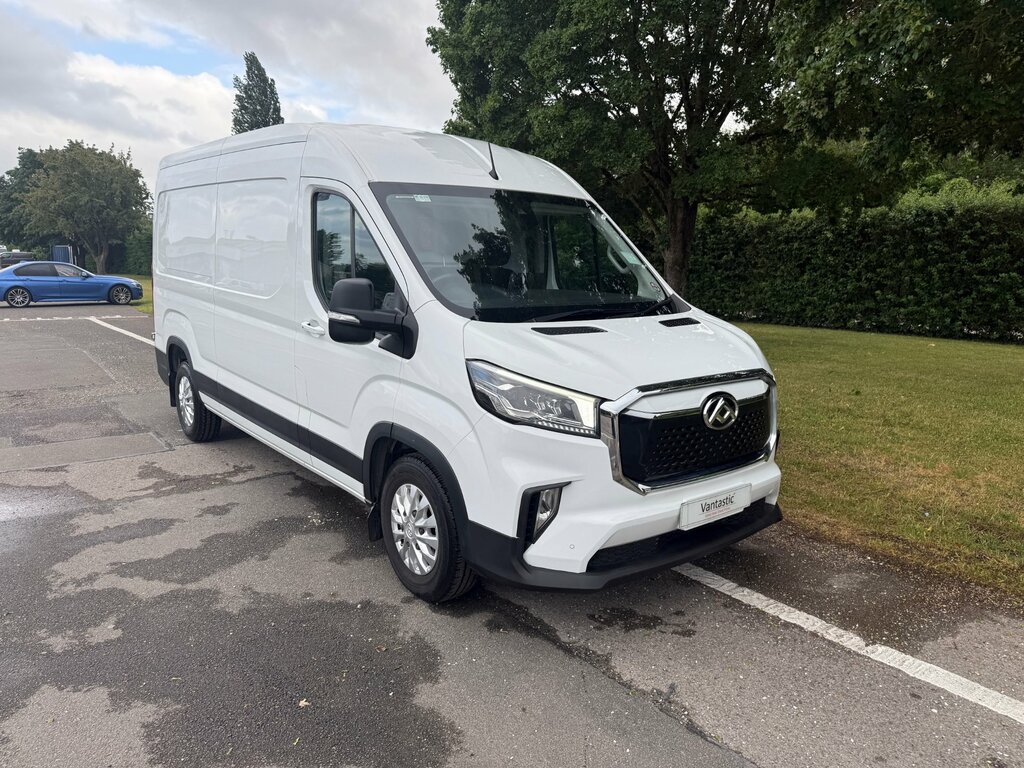 Maxus eDeliver 9 Panel Van 0.0 White #9