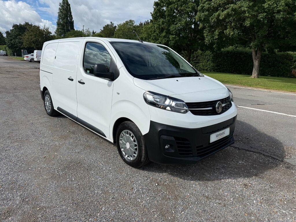Vauxhall Vivaro Turbo D 2900 Dynamic White #18