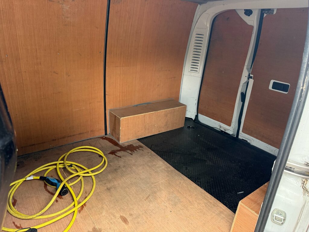 Maxus eDeliver 3 50.23Kwh Panel Van Fwd L1 122 P Black #14