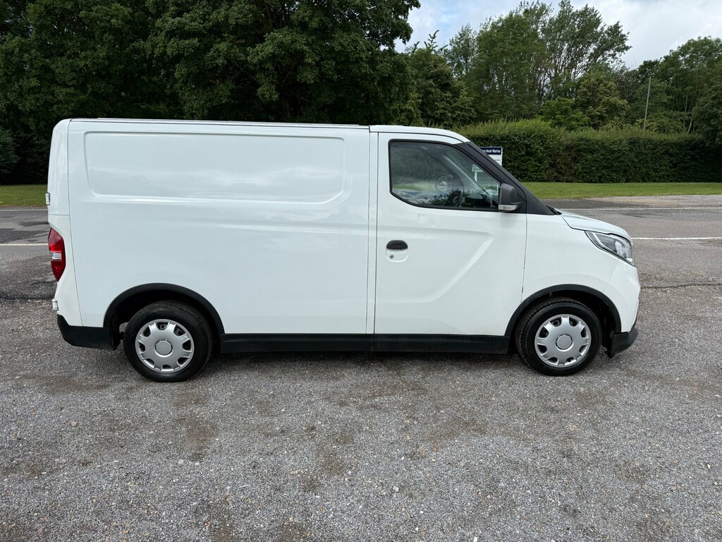 Maxus eDeliver 3 50.23Kwh Panel Van Fwd L1 122 P Black #24