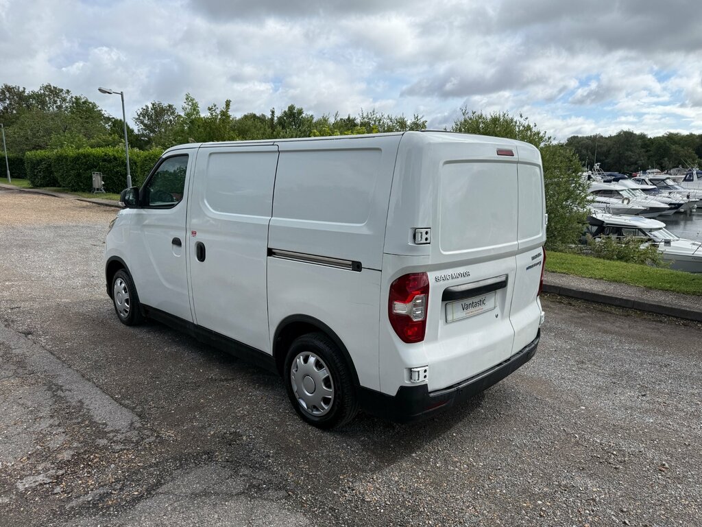 Maxus eDeliver 3 50.23Kwh Panel Van Fwd L1 122 P White #3