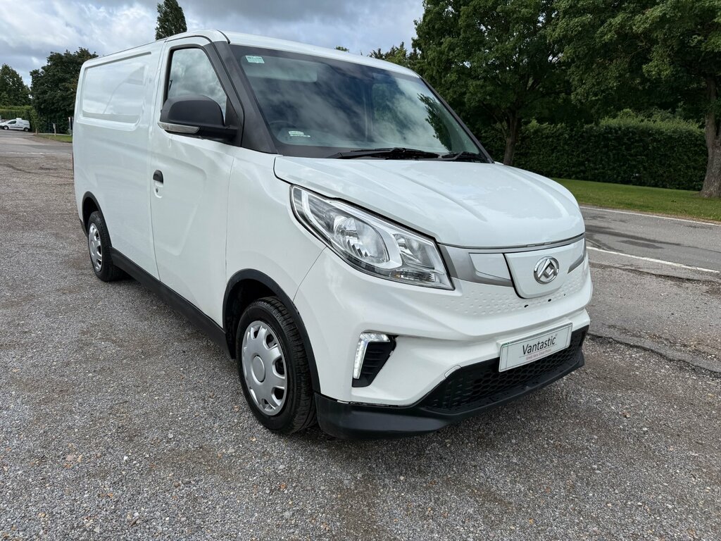 Maxus eDeliver 3 50.23Kwh Panel Van Fwd L1 122 P White #2