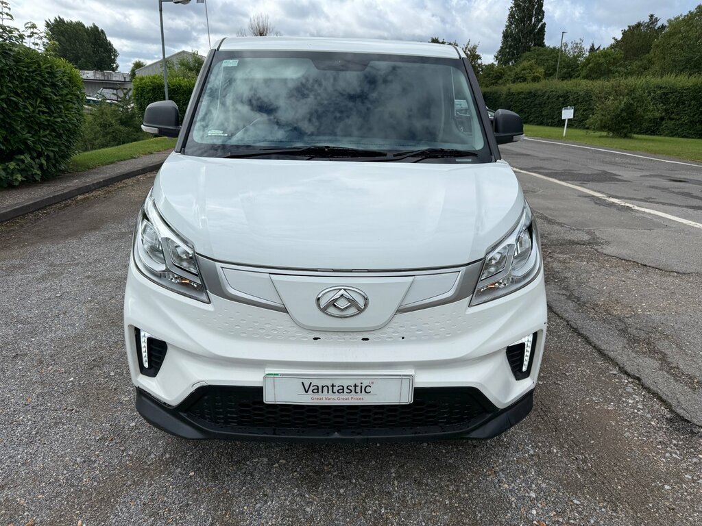 Maxus eDeliver 3 50.23Kwh Panel Van Fwd L1 122 P Black #19
