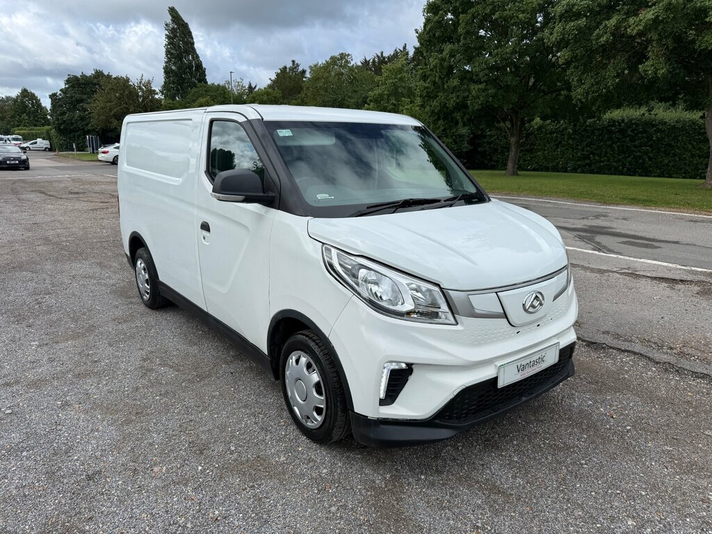 Maxus eDeliver 3 50.23Kwh Panel Van Fwd L1 122 P Black #20