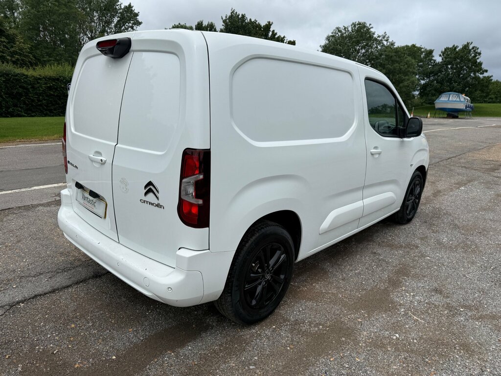 Citroen e-Berlingo 800 50Kwh Driver M Pro Swb ... White #5