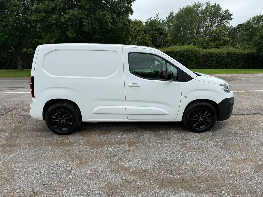 Citroen e-Berlingo 800 50Kwh Driver M Pro Swb ... White #21