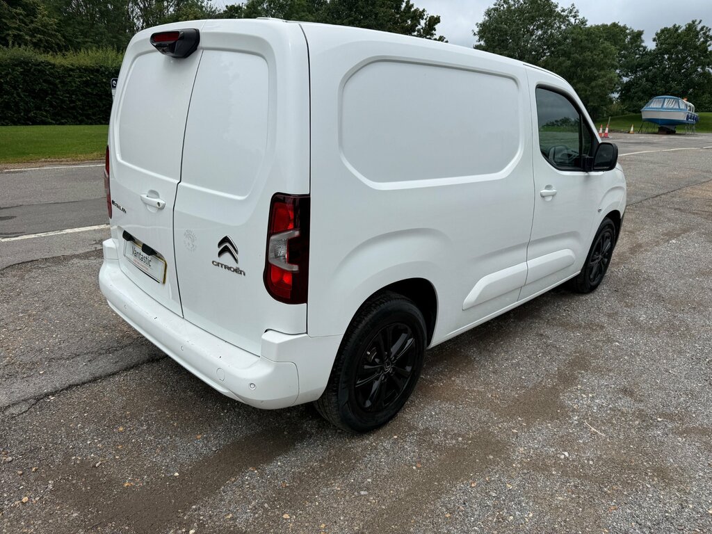 Citroen e-Berlingo 800 50Kwh Driver M Pro Swb ... White #6