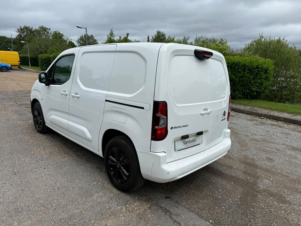 Citroen e-Berlingo 800 50Kwh Driver M Pro Swb ... White #10