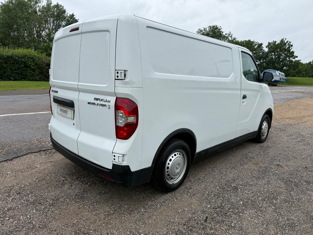 Maxus eDeliver 3 35Kwh Panel Van Fwd L1 122 Ps White #7